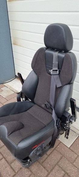 Bison - Recaro Sitz 2x vorhanden