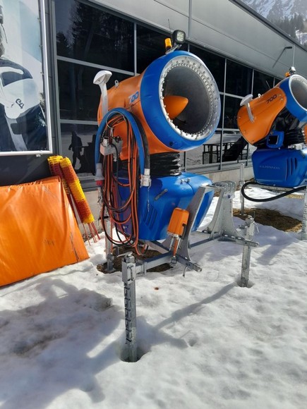 SuperSnow 700 A