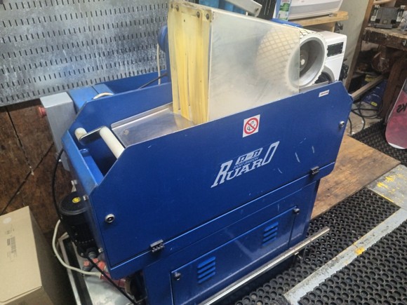 RoffB    Ski-Steinschleifmaschine