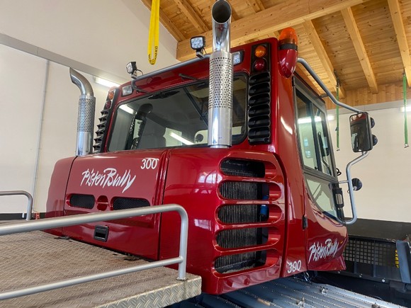 Pistenbully 300