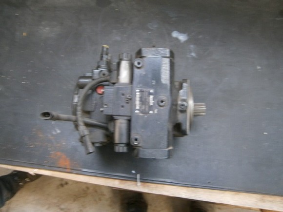 FAHRPUMPE  NR. R7058