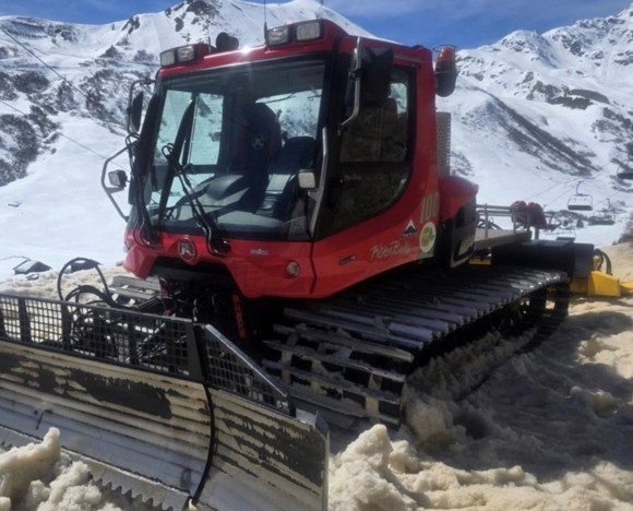 Pisten Bully 100