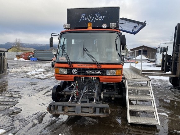 PistenBully 200 mit Bar