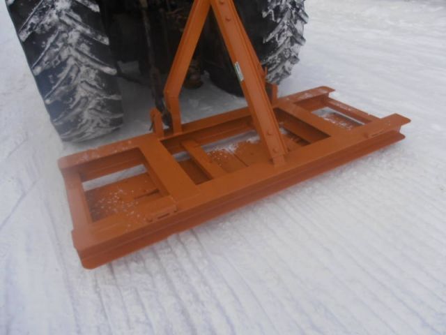 Eiskratzer- Rodelbahnpräparierung