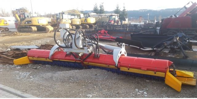 Fraese PistenBully 300