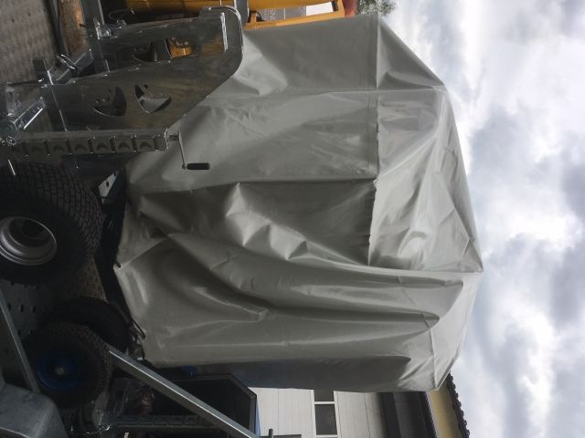 Die Plane fur Schneeerzeuger