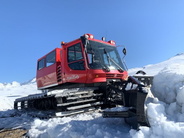 Kässbohrer PB 300 mit Personenkabine