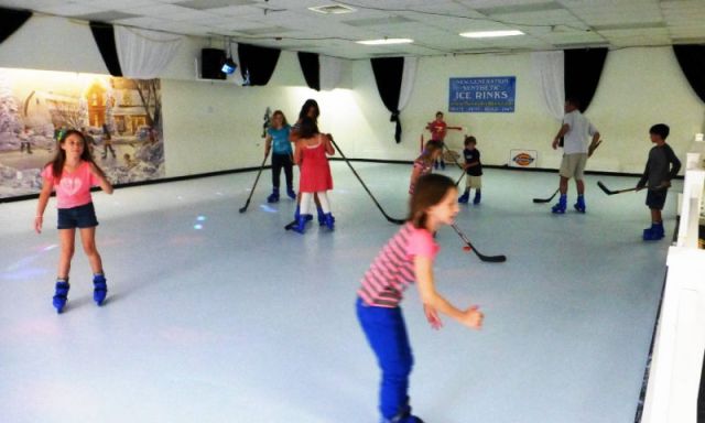 ice rink year-round Eisbahn